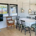 3 Bedroom Stunning In Casa de Férias Hesselager