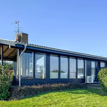 Beautiful In With House Sea View * Hesselager