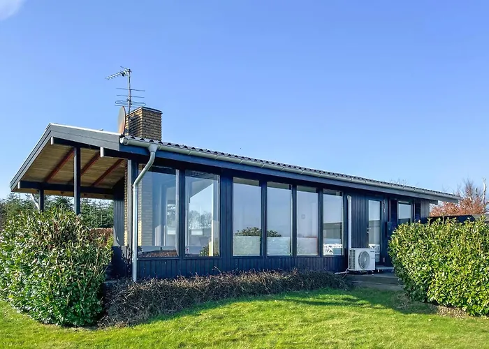 3 Bedroom Stunning In * Hesselager