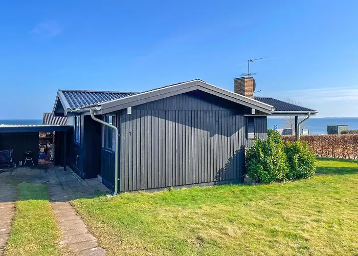 Дом отдыха 3 Bedroom Stunning In Hesselager