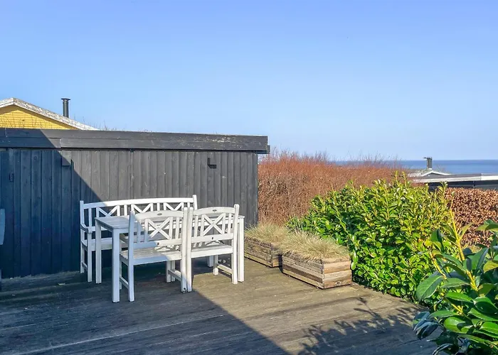 3 Bedroom Stunning In *